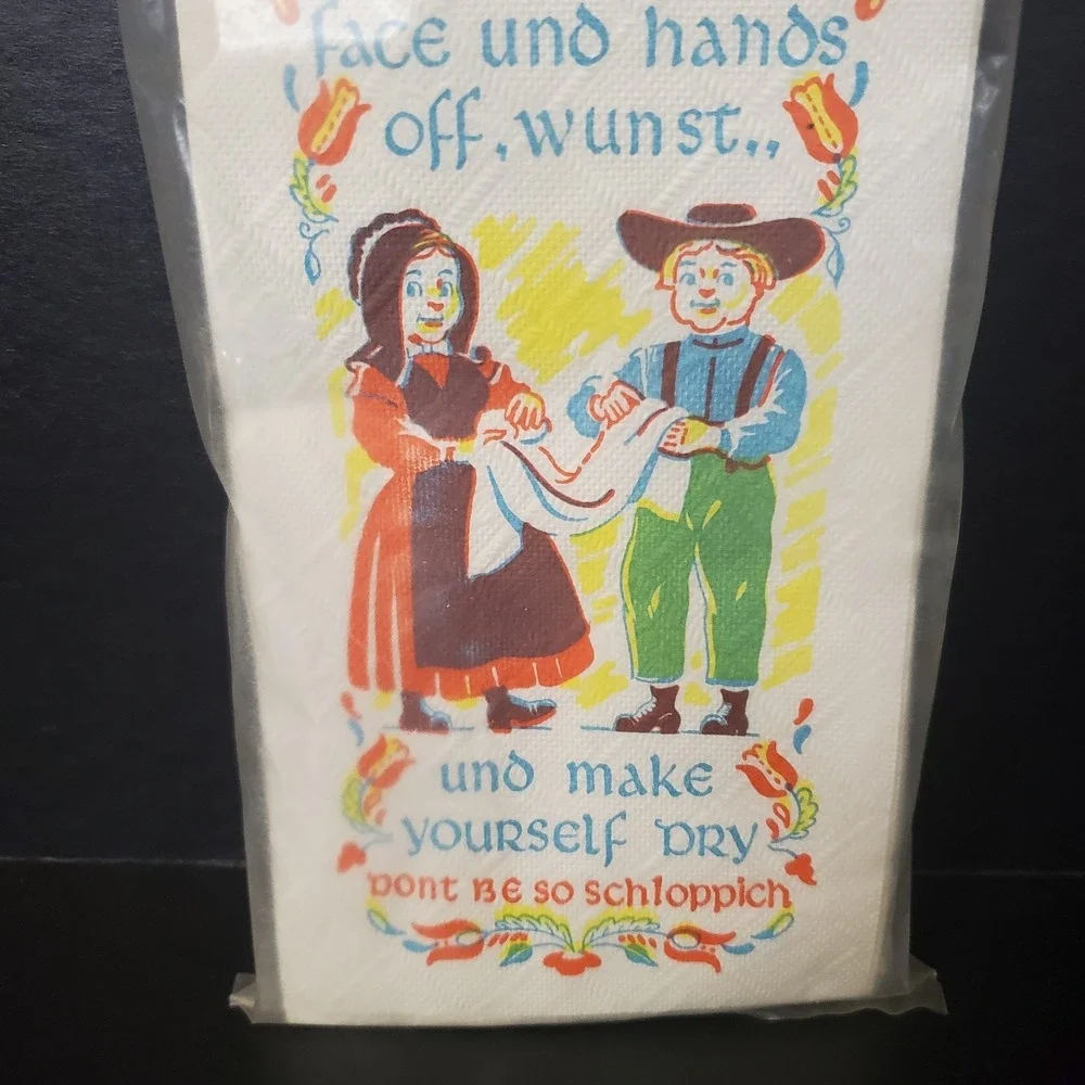 Vtg Pennsylvania Dutch‎ Guest Towels Paper Napkins Colorful Printed Design NOS